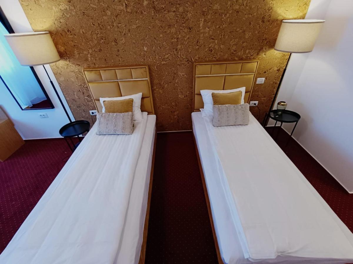 Bucharest Airport Accomodation Aparthotel Otopeni Esterno foto