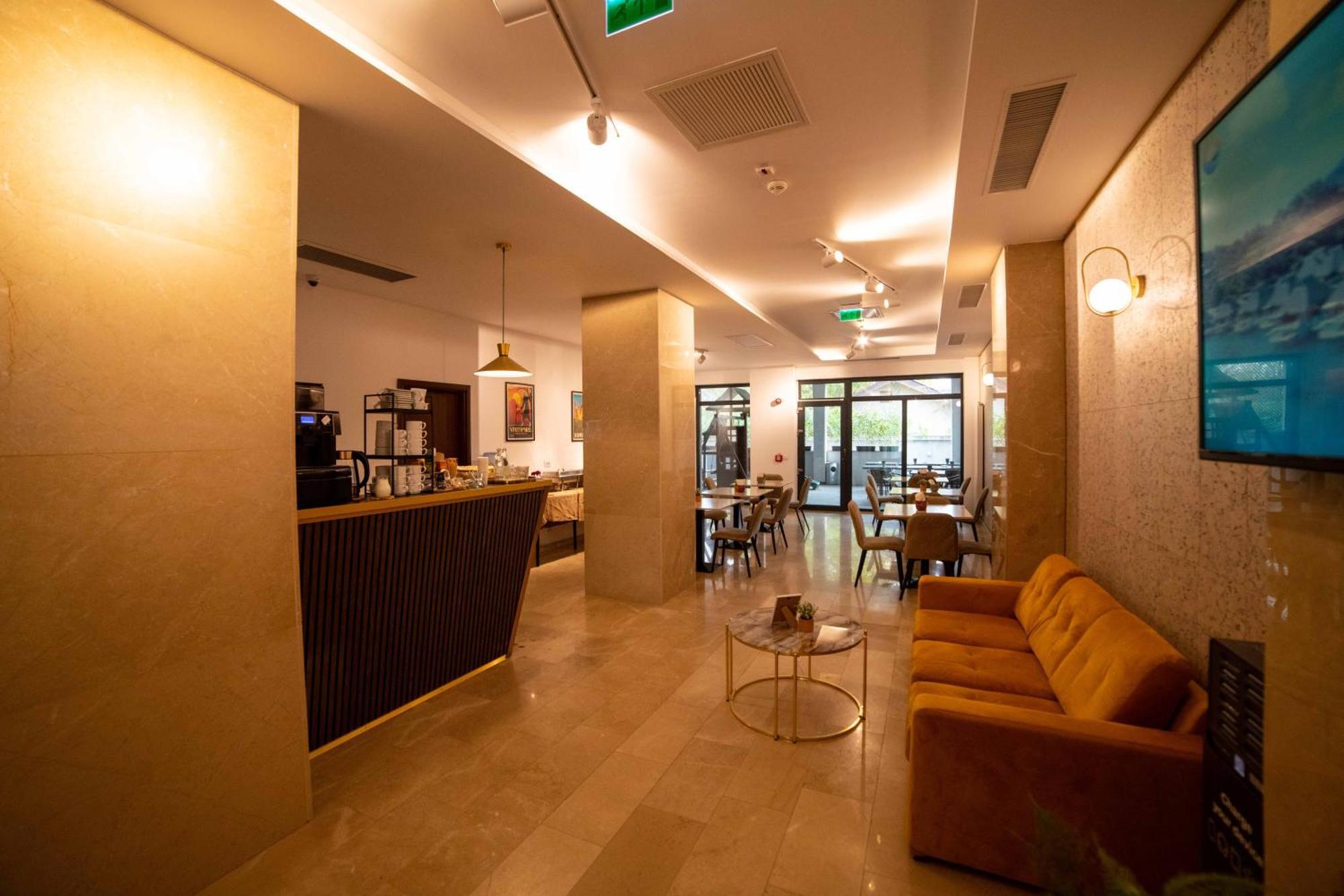 Bucharest Airport Accomodation Aparthotel Otopeni Esterno foto