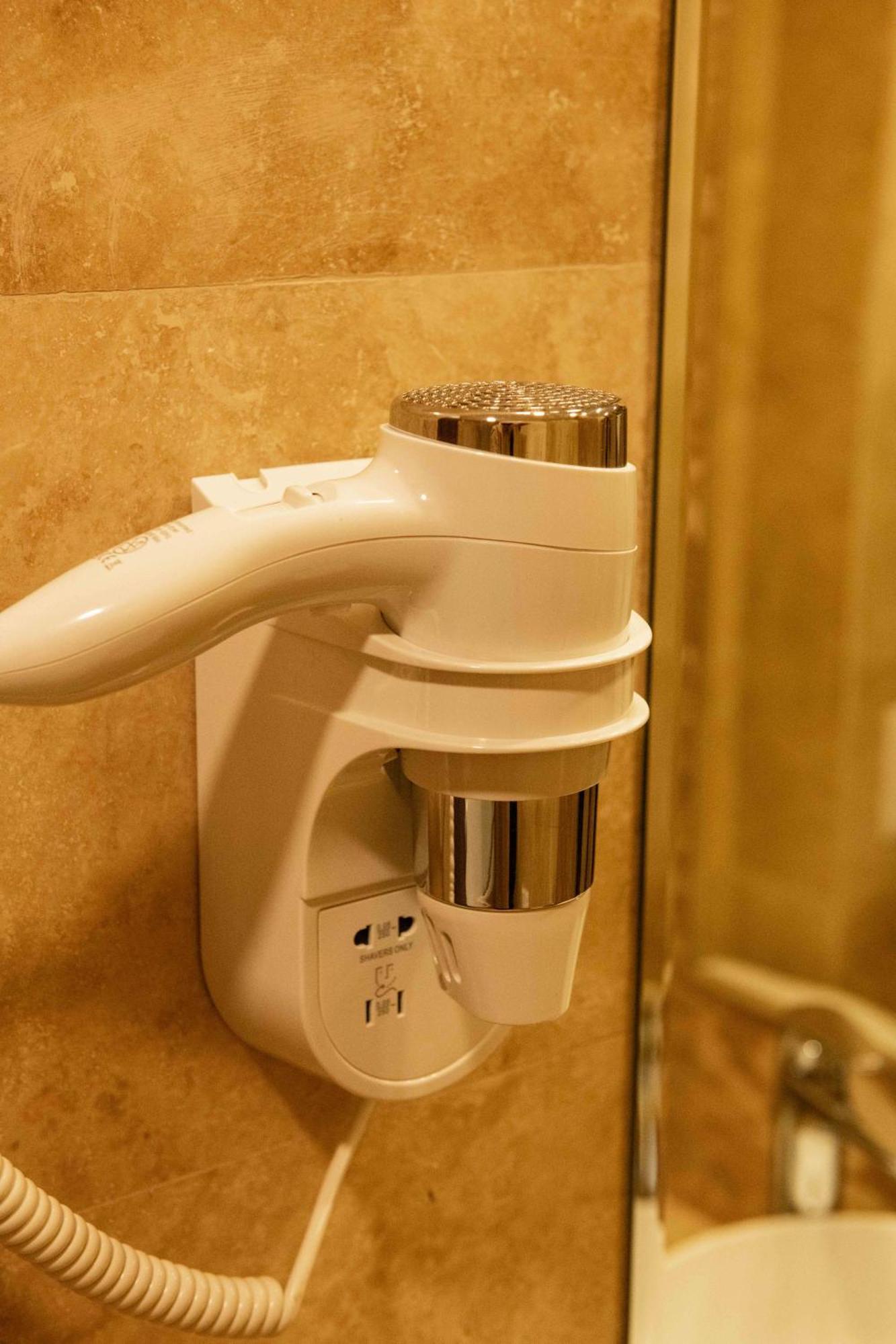 Bucharest Airport Accomodation Aparthotel Otopeni Esterno foto
