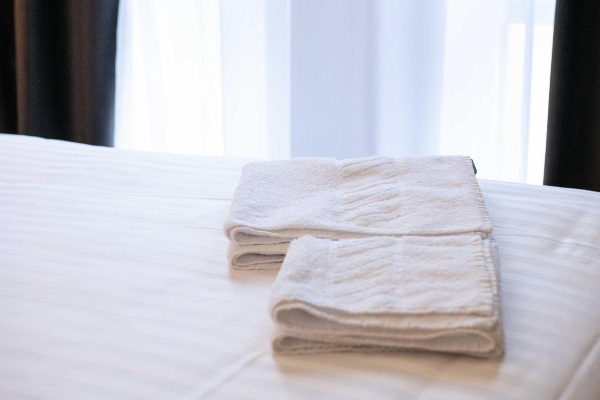 Bucharest Airport Accomodation Aparthotel Otopeni Esterno foto