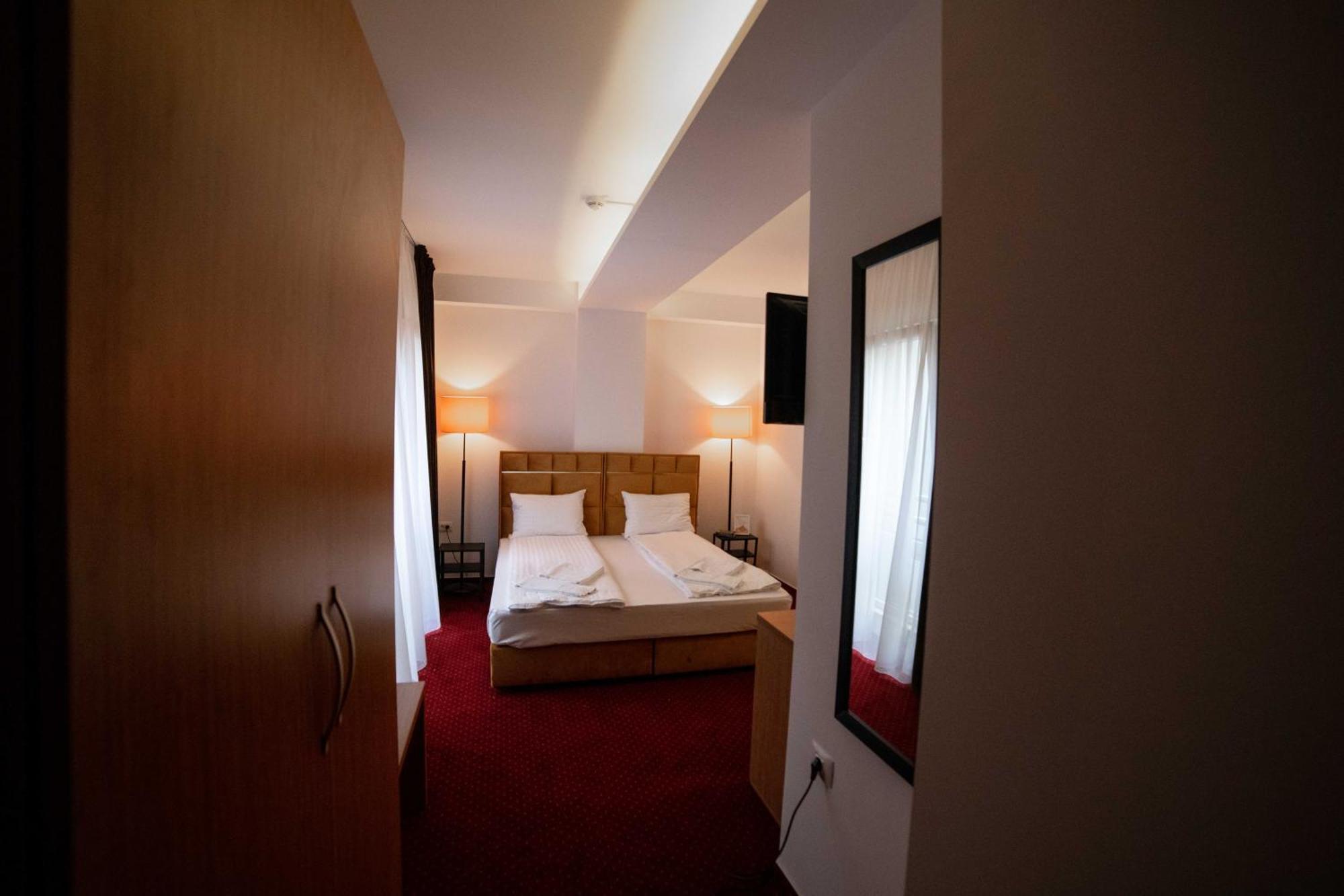Bucharest Airport Accomodation Aparthotel Otopeni Esterno foto