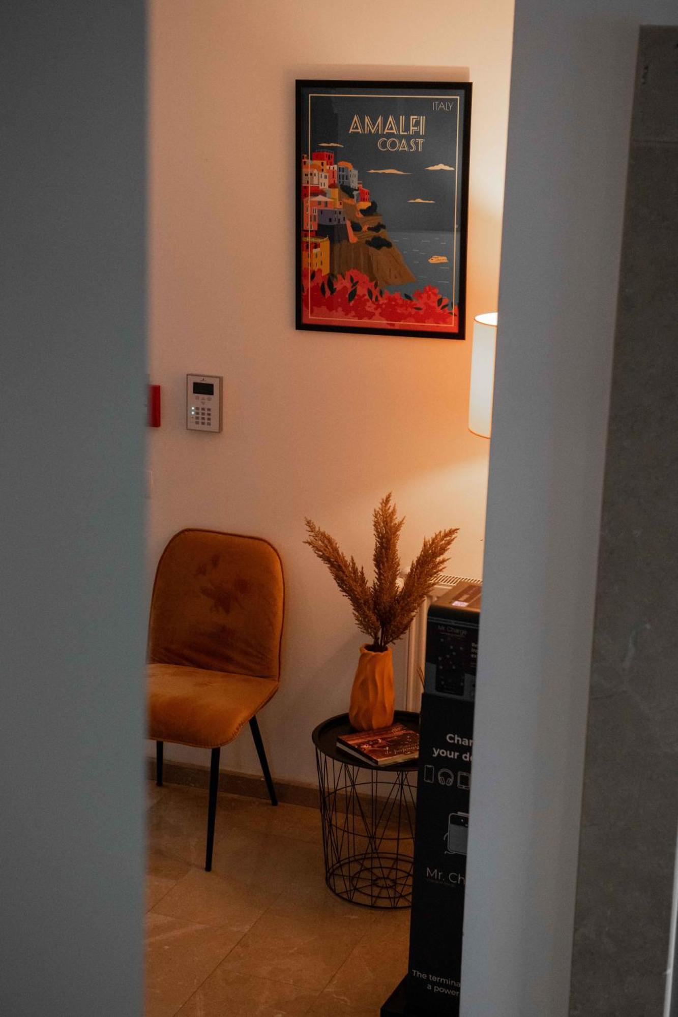 Bucharest Airport Accomodation Aparthotel Otopeni Esterno foto